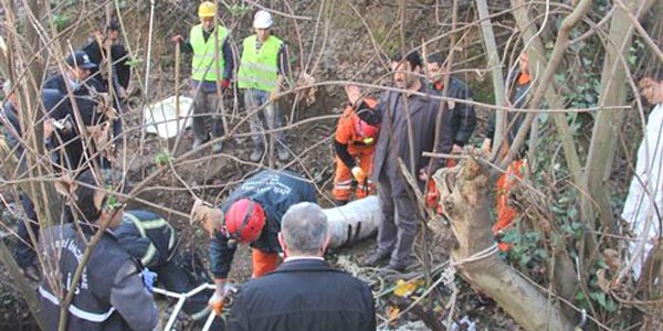 Bursa'da bina yıkımı sırasında ceset bulundu