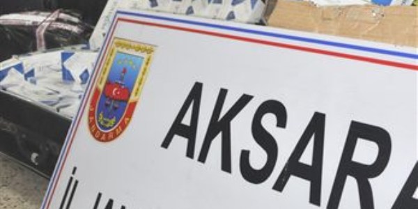 4 otob�ste 15 bin 530 paket ka�ak sigara ele ge�irildi