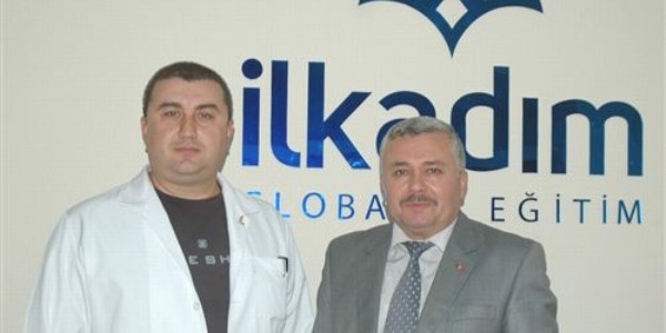 �lkad�m'dan ��rencilere s�nav ve kay�t yenileme uyar�s�