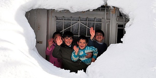 Tek katlı evlerde kar esareti