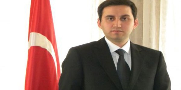 Trafik kazas� ge�iren Kaymakam yaraland�