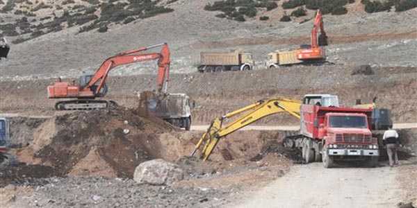 Dinar'a meyve suyu fabrikas� yap�l�yor