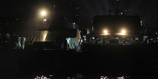 Deniz otob�s� tankerle �arp��t�: 2'si a��r, 7 yaral�