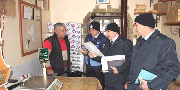 Erzincan Belediyesi zabta ekipleri denetimlerini artrd