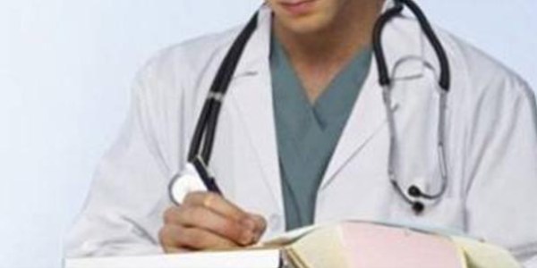 Doktoru 'ter�r' bahanesiyle doland�rd�lar