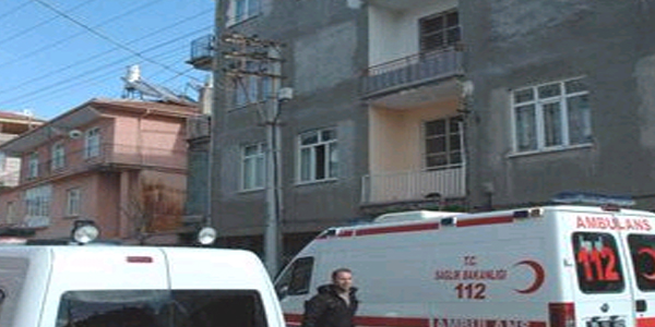 Yaln�z ya�ad��� evde sobadan s�zan gazdan zehirlendi