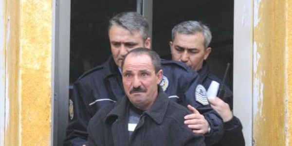 Eşini bıçaklayana, 13,5 yıl hapis cezası