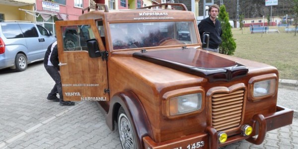 Karadeniz'li ahşaptan Laz Rover yaptı