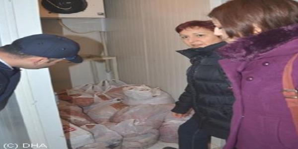 Bursa'da kaçak et imalathanesine baskın