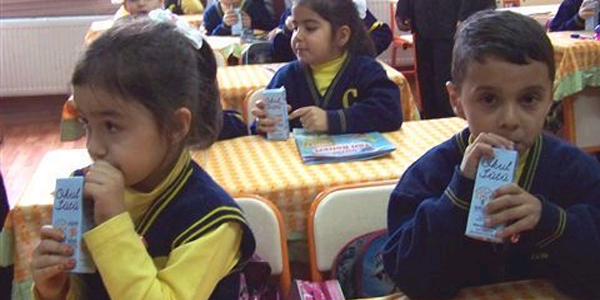 Mersin'de 147 bin 50 öğrenciye süt dağıtılacak