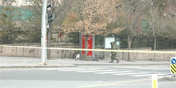 Protokol yolunda bomba paniği