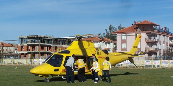 Kalp hastas hava ambulansyla hastaneye kaldrld