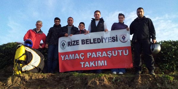 Rizeli gençlerin yeni tutkusu yamaç paraşütü