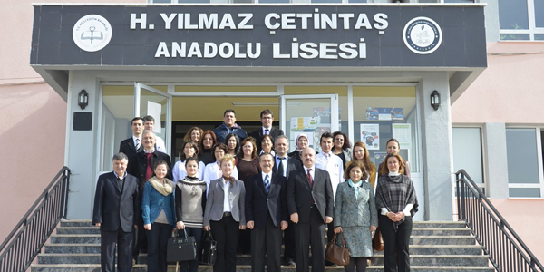 Lise öğrencilerine hızlı okuma teknikleri semineri