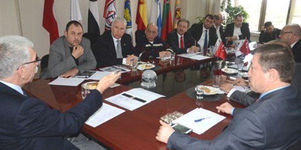 İZVAK, İzmir'de stat uzlaşmasını sağladı