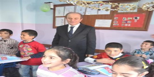 Vali Öztürk: Çocukluk yıllarımda süt tozu dağıtılıyordu, şimdi gerçek süt