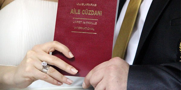 Nikah dairelerinde Sevgililer G�n� yo�unlu�u