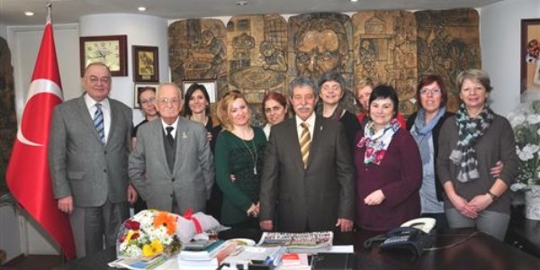 Belçikalı gönüllü anneler Adana'da
