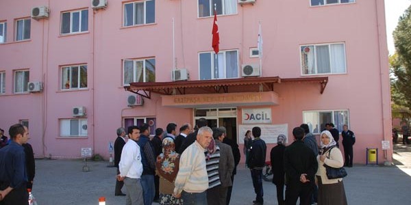 Bebeklerinin ölümünden hastaneyi sorumlu tuttular