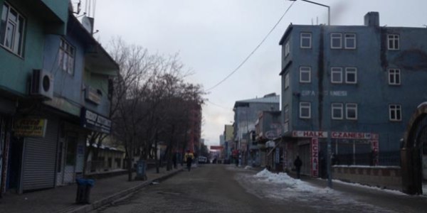 Do�ubayaz�t'ta esnaf kepenk a�mad�