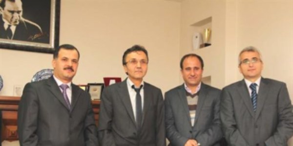 İşadamı, yangın söndürme göleti yaptırıyor