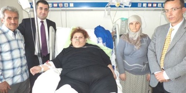 Obezite hastas Suzan' kaymakam nar hastanede ziyaret etti