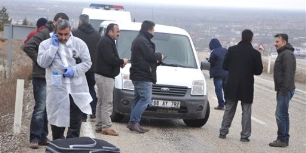 Polisten kaçan uyuşturucu kaçakçıları kaza yaptı
