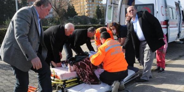 Felç geçiren eşe gözüyaşlı uğurlama