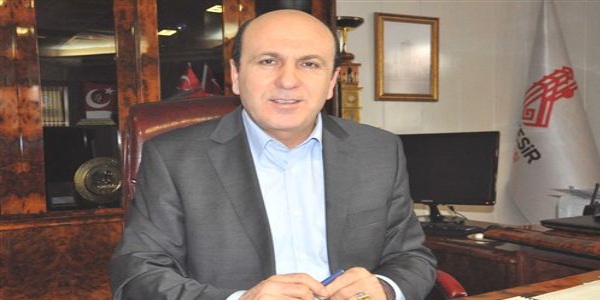 Balıkesir'de oyuncaklar ve kitaplar kumbaraya