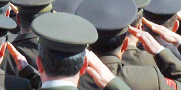 Astsubaylar mobinge kar�� eylemde/ Video