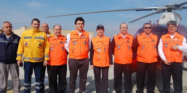 �zmir Ambulans Servisi'nden (�ZAS) 'alt�n saat' ba�ar�s�