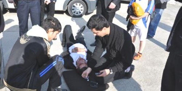 Orman işletmesi bahçesinde ihale dayağı