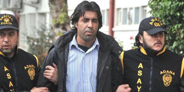 Anne- k�z�n cinayet ��phelisi baba- o�ul Adana'da yakaland�