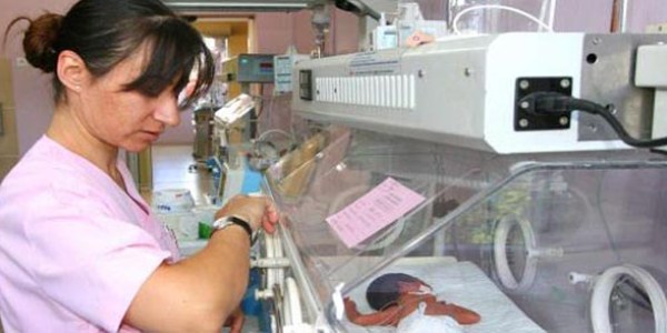 Nöbet tutmayan hemşire rapor yenileyecek