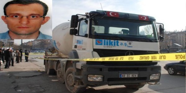 Beton mikserinin alt�nda kalan bisiklet s�r�c�s� �ld�