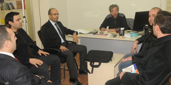E�itimcilerden ��retmene �iddet tepkisi