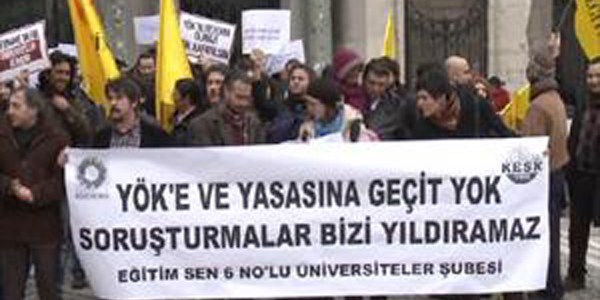 Üniversitede soruşturması iddiasına protesto
