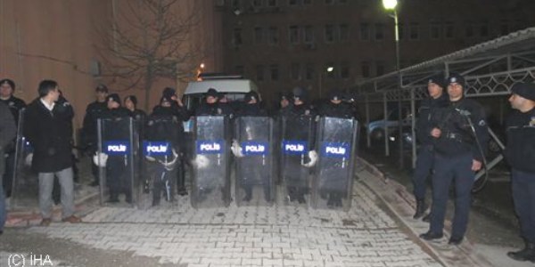 Malatya DHKP-C operasyonunda 6 öğretmen tutuklandı