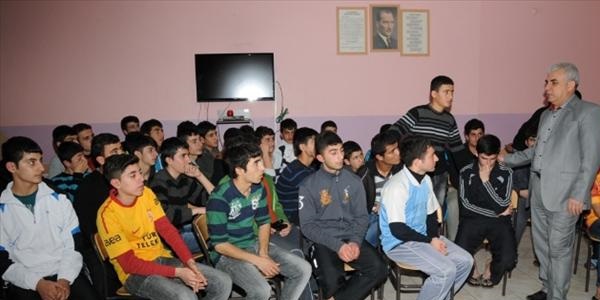 Beyaz Düşler Projesi kapsamında moral gecesi düzenlendi