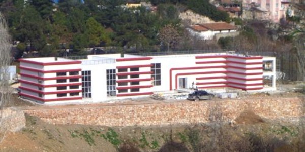 Buz pateni pisti in�aat� hizmete giriyor