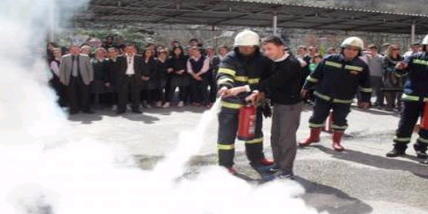 Okullarda deprem ve yangın tatbikatı
