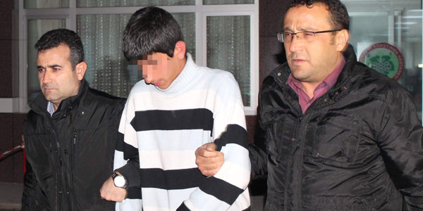 Yan baktın kavgasında bıçaklandı