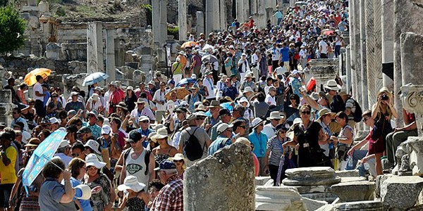 Trkiye'ye gelen turist says yzde 144,8 artt