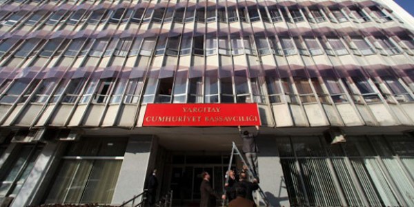 Yargıtay: Boş masada oturtmak, işe başlatılmış sayılmaz