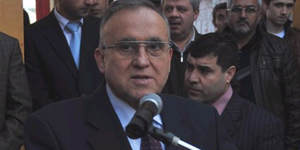 Suriyeli liseli öğrenciler sınıflarına kavuştu