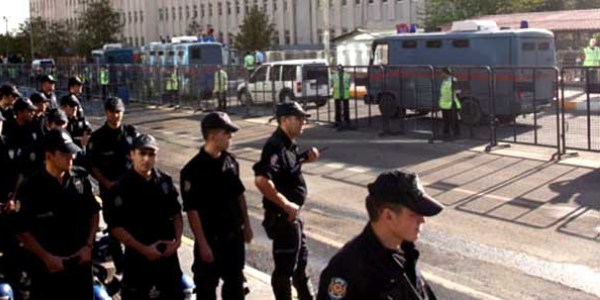 BDP'li 22 sanığa 22 yıl hapis cezası