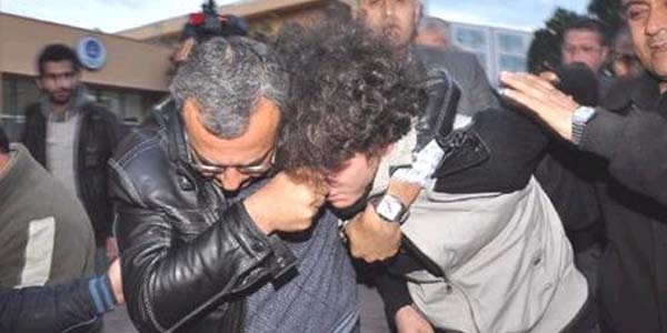 Bakan Suat Kılıç'a yumurta atmak istedi