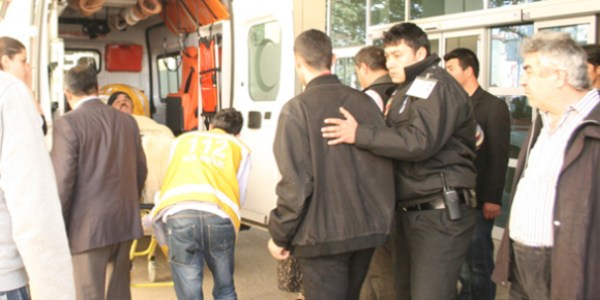Sandıklı ilçesinde kavga:Üç yaralı