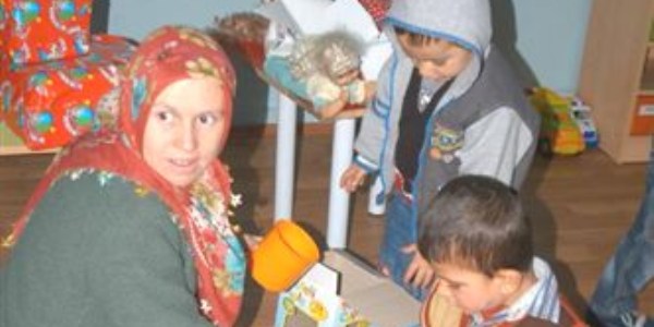�znik'teki anaokulu ��rencilerine �stanbul'dan yard�m