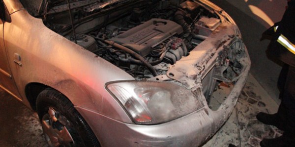 İşadamının otomobili kundaklandı